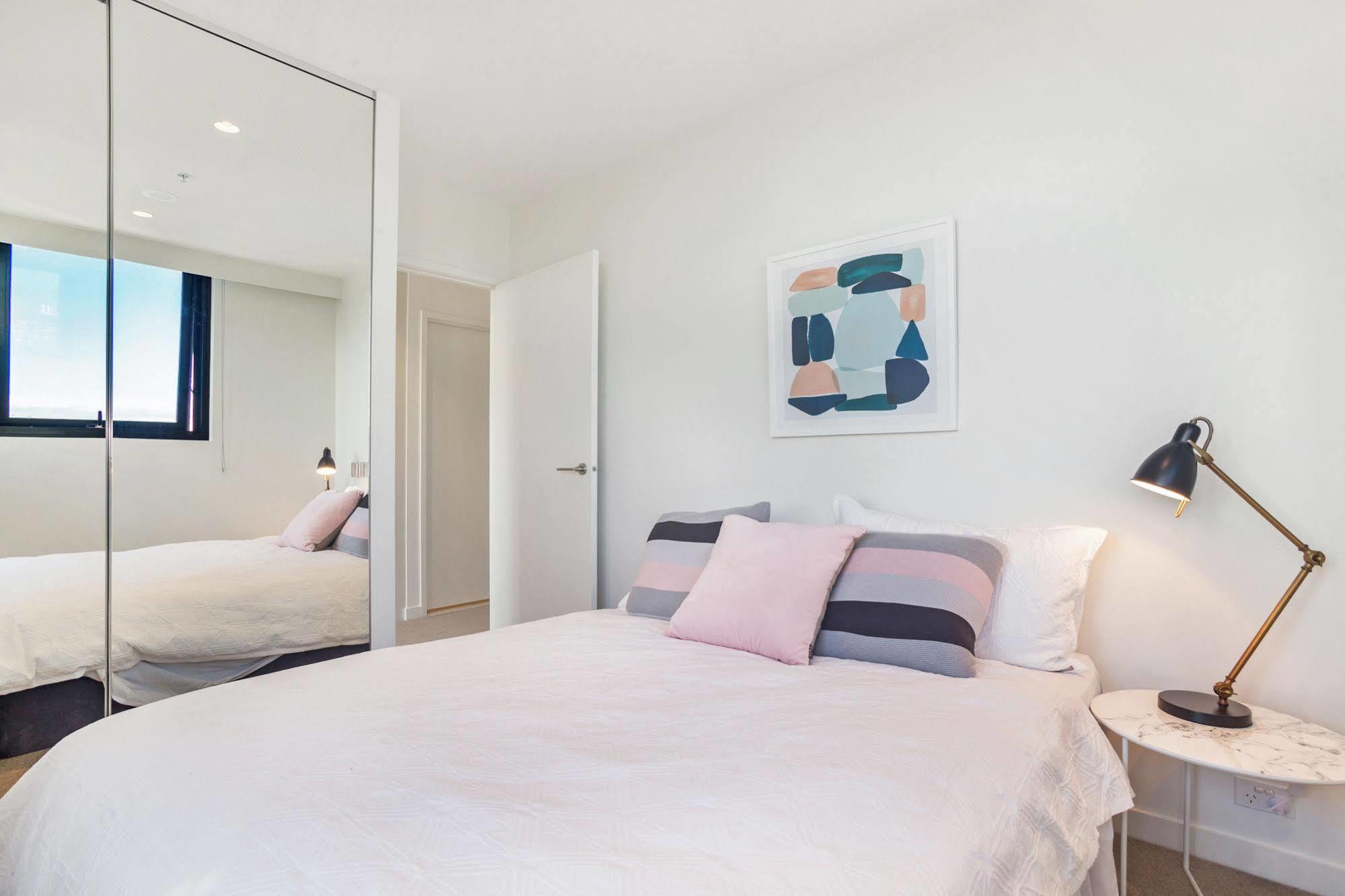 Serviced Apartments Melbourne - Platinum Esterno foto